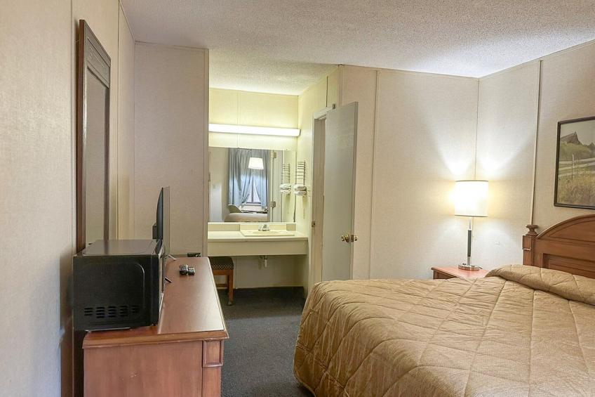 King Bed Suite Smoking - foto 25