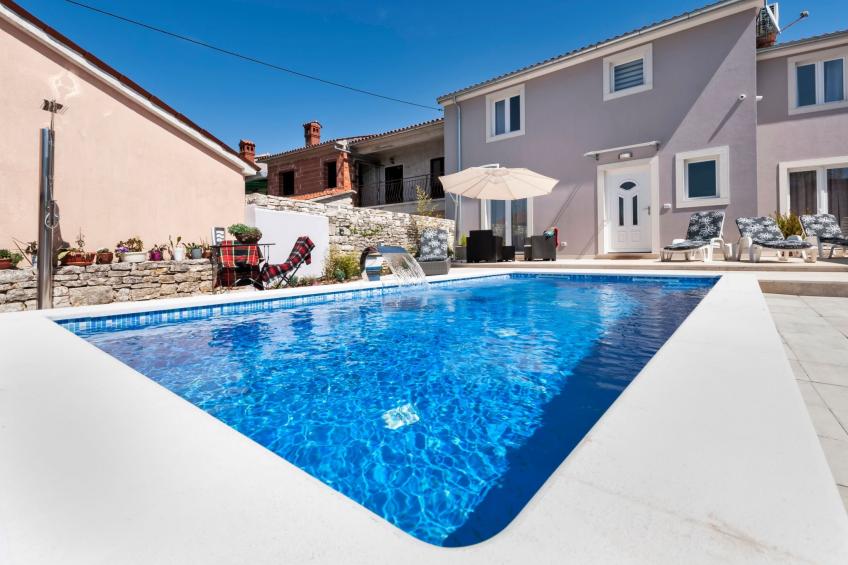 Neues Ferienhaus Nina in der Nähe von Rovinj - foto 2