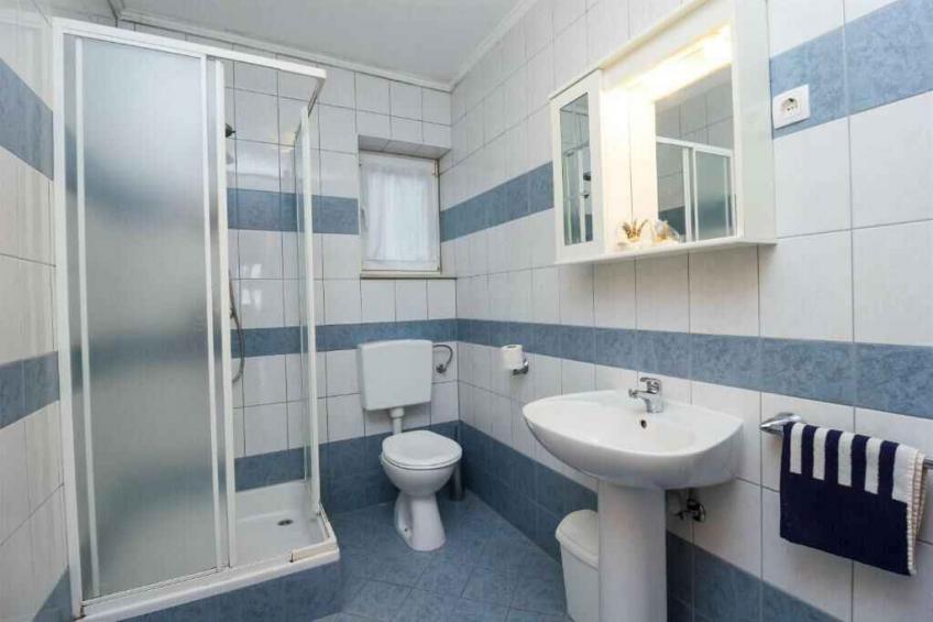 Ferienwohnung für 6 Personen in Mali Lošinj - BF-77J77 - foto 9