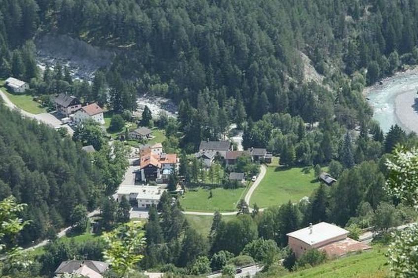 Alte typische Engadinermühle - foto 35