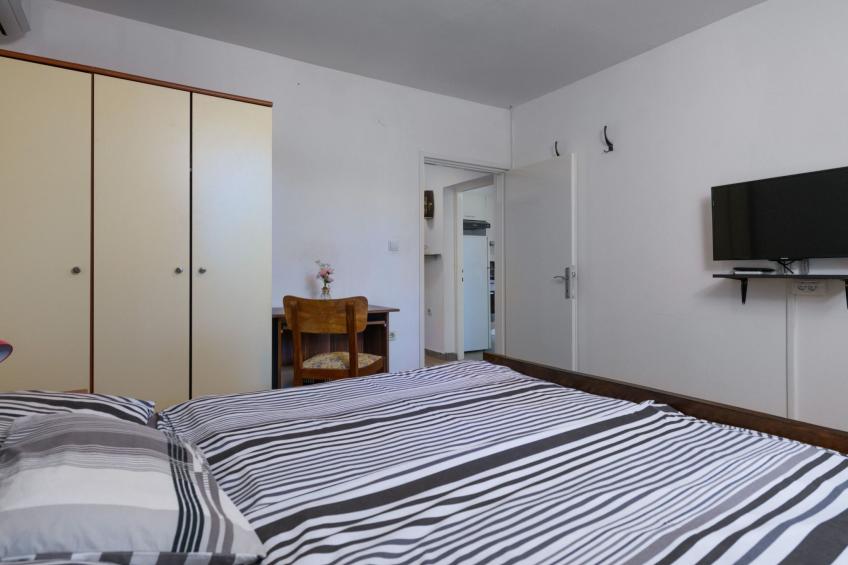 Wunderschönes Ferienhaus in Pomer mit Garten - foto 32