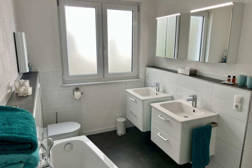 Moderne Wohnung mit Parkplatz und Rheinblick - foto 56