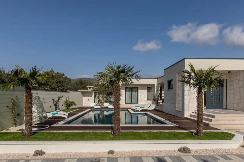 Sophisticated Oasis Residence Villa with Pool - Three Bedroom Villa with Pool - foto 22