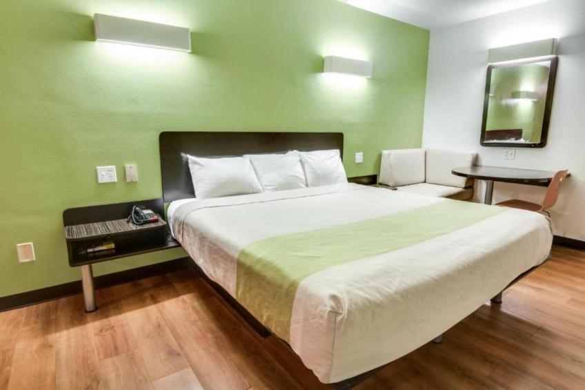 1 King Bed  Non-Smoking Kitchen Sofa
