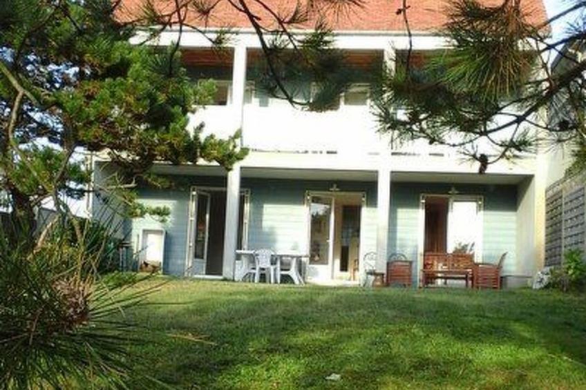 Robinson-Villa mit Meerblick, 50m vom Strand entfernt