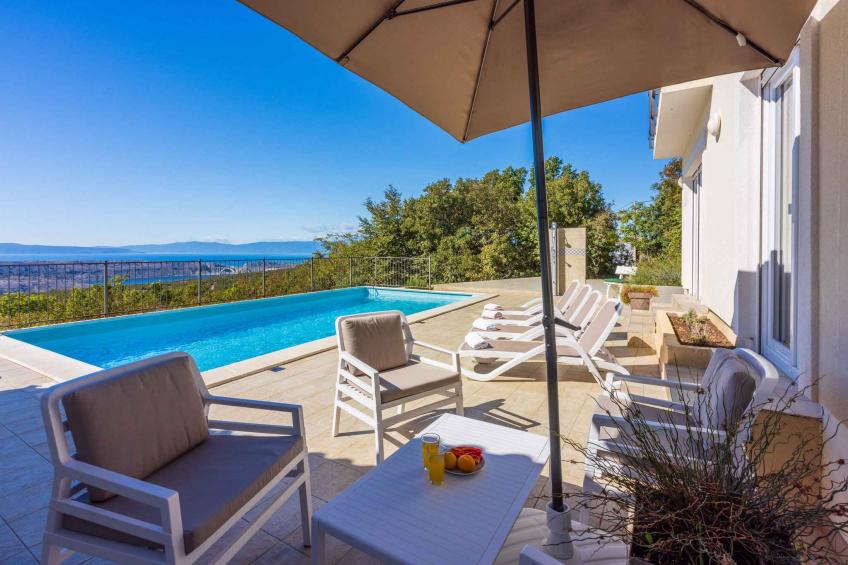 Villa met buitenzwembad en panorama uitzicht - VW-HVKF9 - foto 18