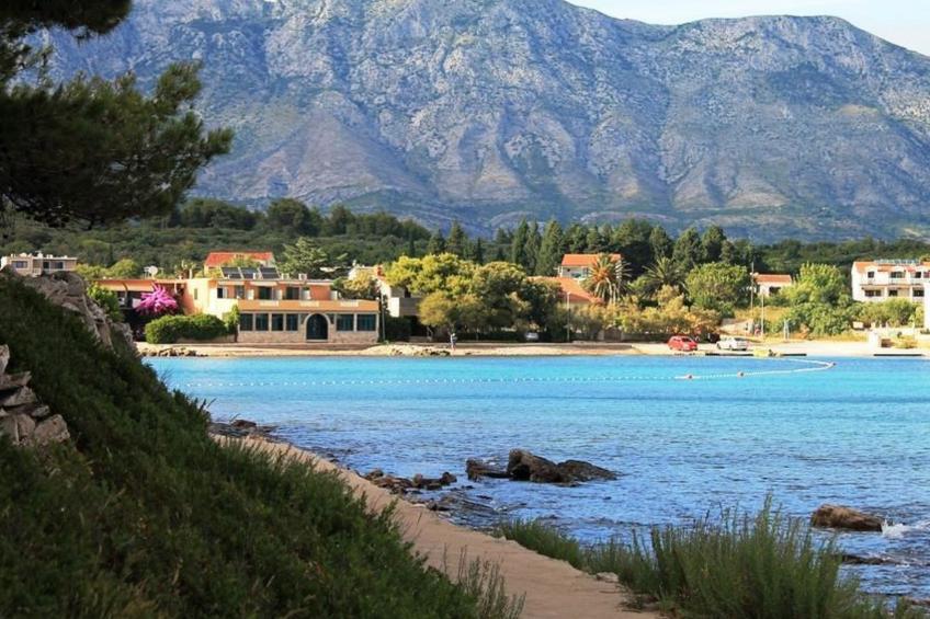 Manora Sucuraj Pool Gästehaus - foto 27