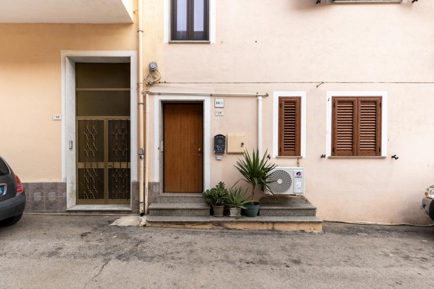 QUADRILOCALE CASTELSARDO CENTRO - foto 10