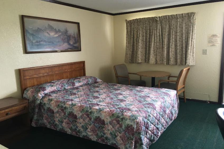 King Bed Non-Smoking