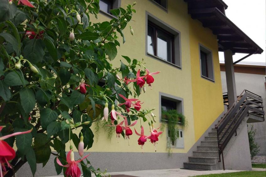 mit eigener Sonnenterrasse