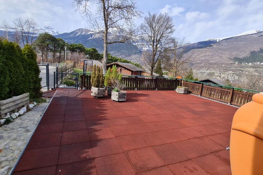 Chalet Haus (bei Einfahrt grosser Nussbaum ) - foto 9