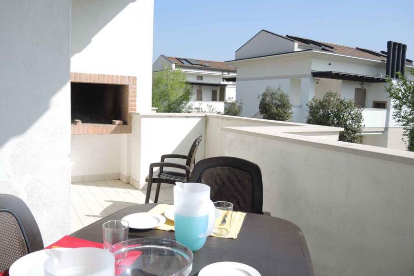 Ferienwohnung mit Klimaanlage, Balkon und Pool - BF-JR346 - foto 42