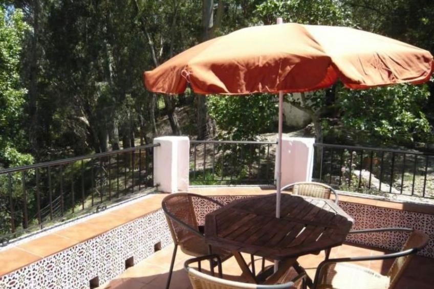 mit Terrasse in der Nähe eines Wasserfalls - foto 7