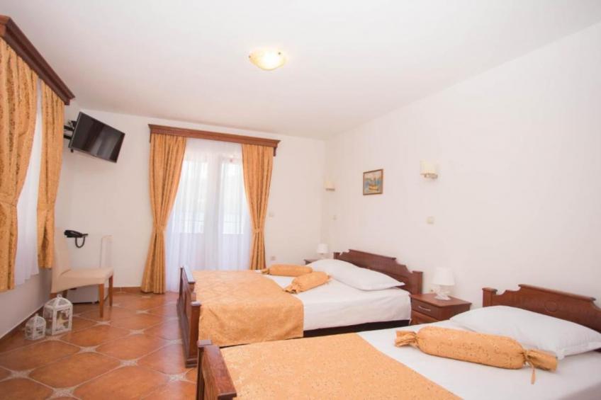 Fiammanti Hotel Montenegro-Triple Room with Balcony and Sea View - foto 6