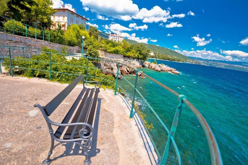 Aqua Maris Lovran - Two Bedroom Apartment with Balcony and Sea view - foto 21