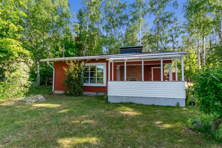 Lampaluodon punainen tupa - foto 2