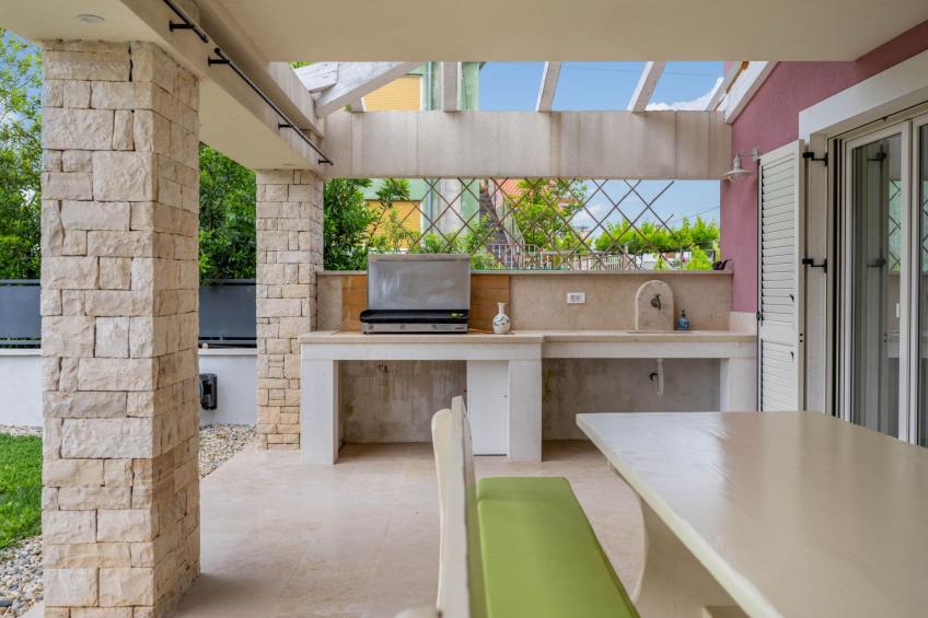 Villa Violette mit Pool nahe Stadtzentrum - foto 24