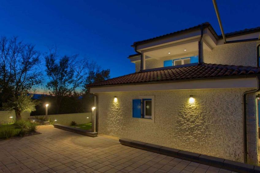 Villa met SPA en buitenzwembad - BF-GY4NG - foto 8