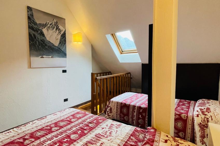 Zwei-Zimmer-Wohnung im Dachgeschoss 4 p. l. Villa Frejus - foto 12