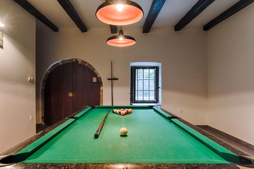 Luxuriöse Villa mit Pool, großem mediterranen Garten und Kinderspielplatz. - foto 49