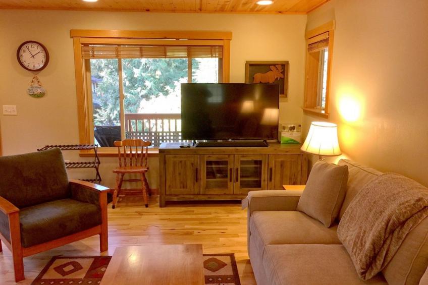 Moderne Hütte mit Whirlpool, Haustieren OK und Wi-Fi - foto 4