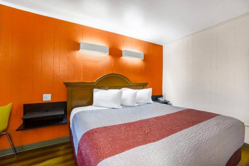 1 FULL BED  SMOKING MICFRIDGE - foto 16