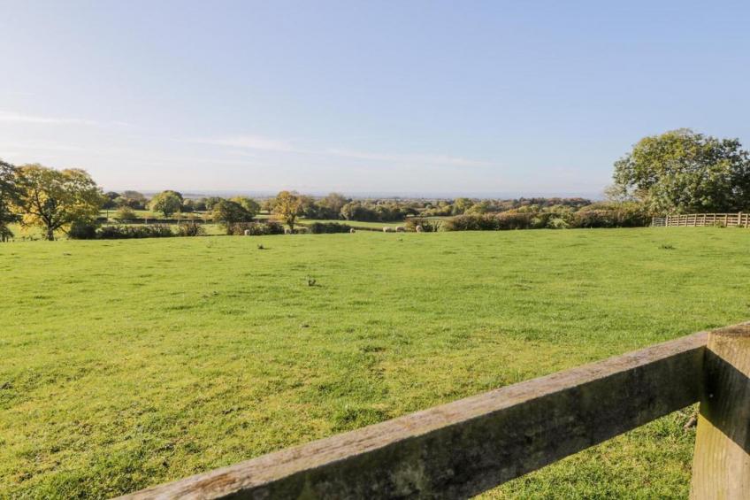 Hambleton Hall Apt - foto 11