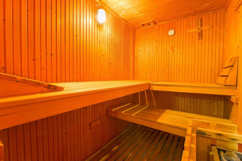 Zweitstöckiges Ferienvilla mit Terrassen, Pool, Sauna sowie herrlichem Berg- un - foto 12