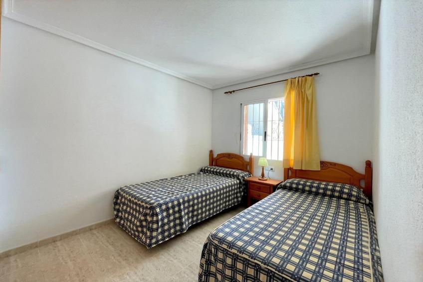 Apartamento Planta Baja con terraza - foto 4