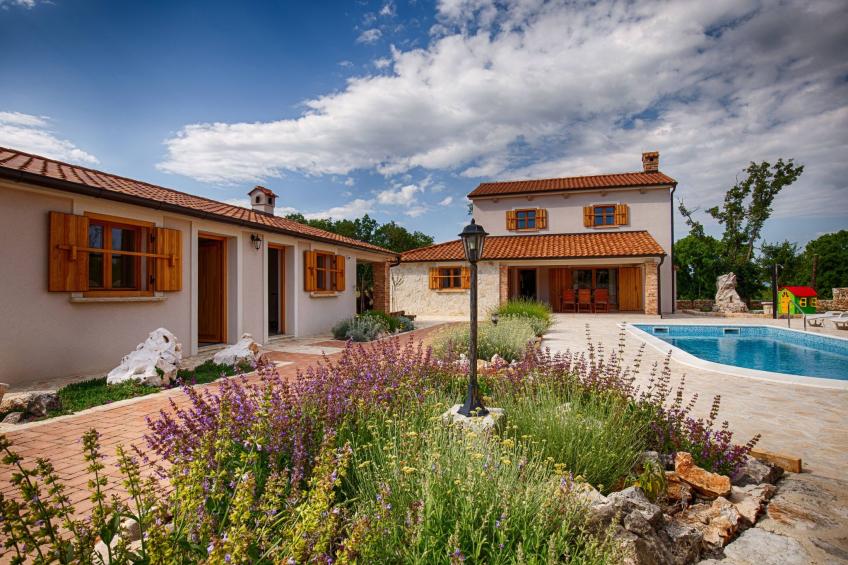 in Kras mit privatem Parkplatz - foto 2