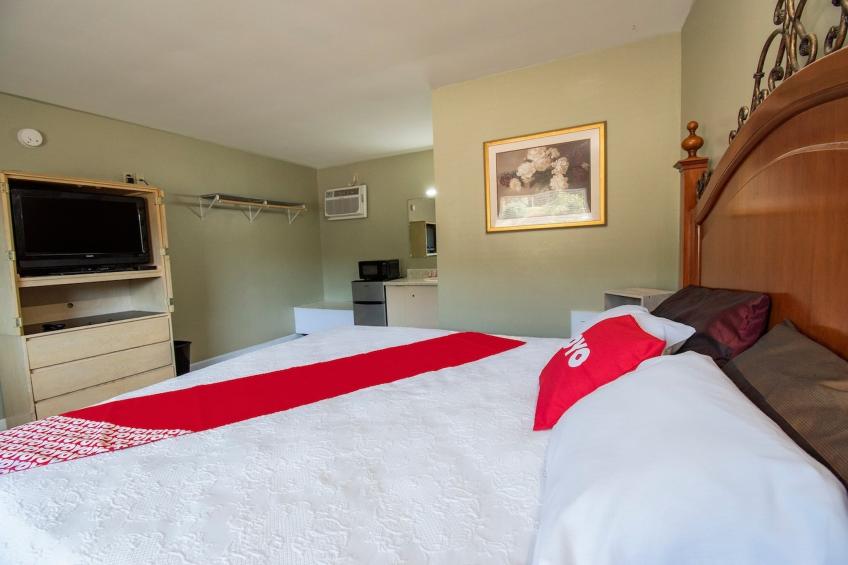 Queen Bed - foto 14