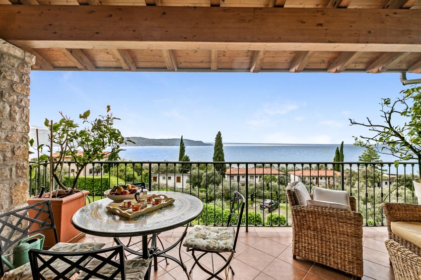 Grotten Loft with lake view and pool - foto 19