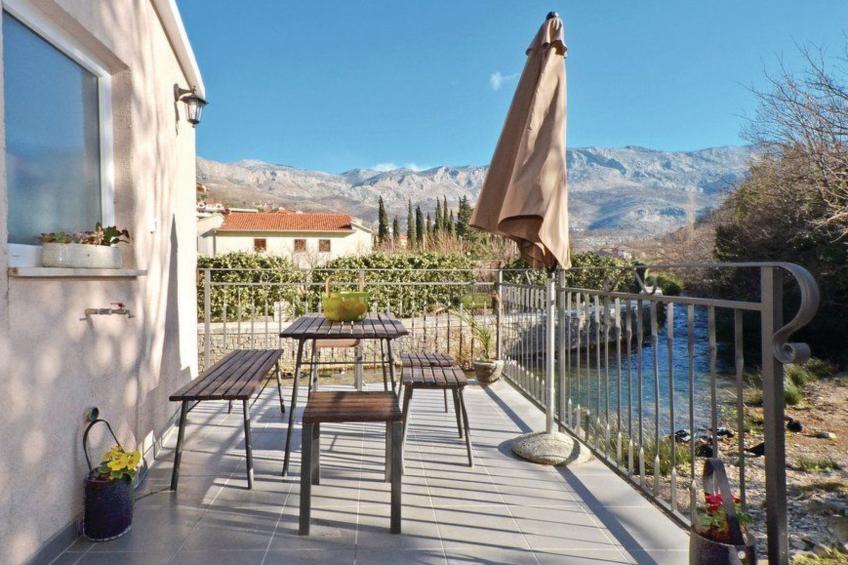 Žrnovnica, Entspannung am Flussufer - foto 20