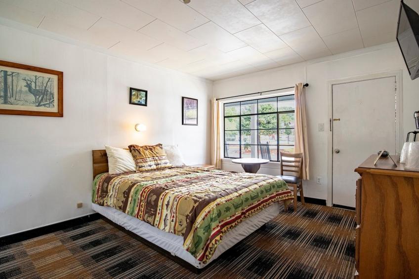 1_King Bed with River View - foto 20