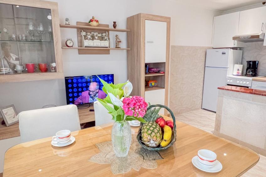 Günstiges Ferienhaus mit Pool und Meerblick - foto 24