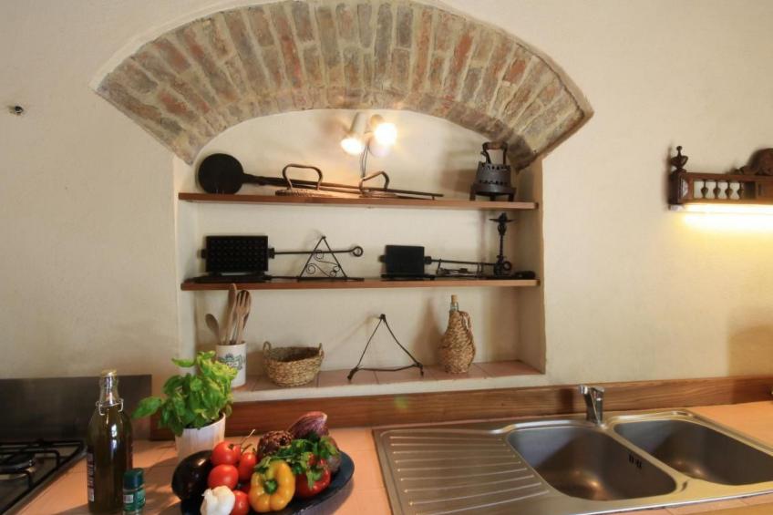 Wohnung in Bauernhaus mit großem Garten, Schwimmbad - foto 5