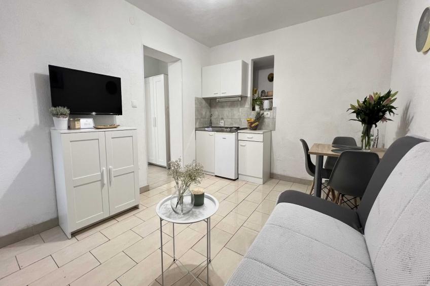 Apartmani Vela Makarska - Studio With Garden View - foto 9