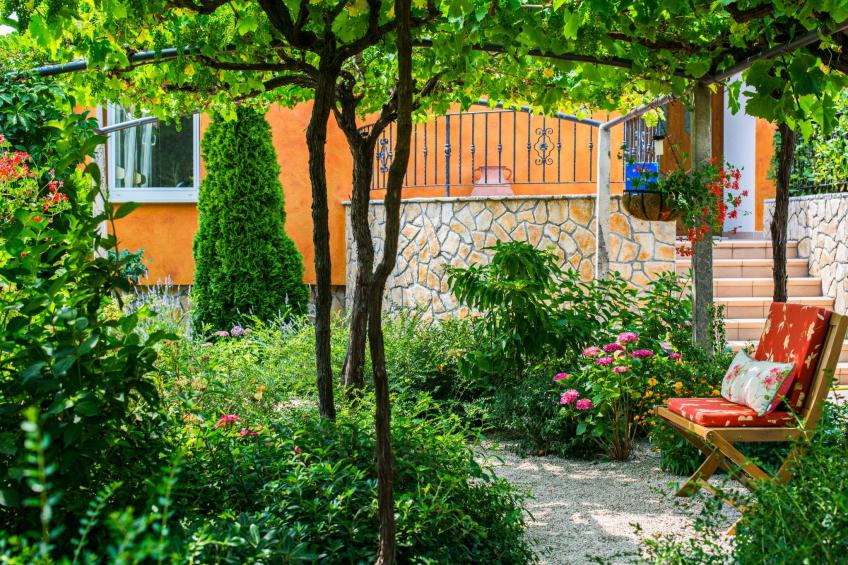 Schöne Villa mit Garten und Biodesign-Pool - foto 22