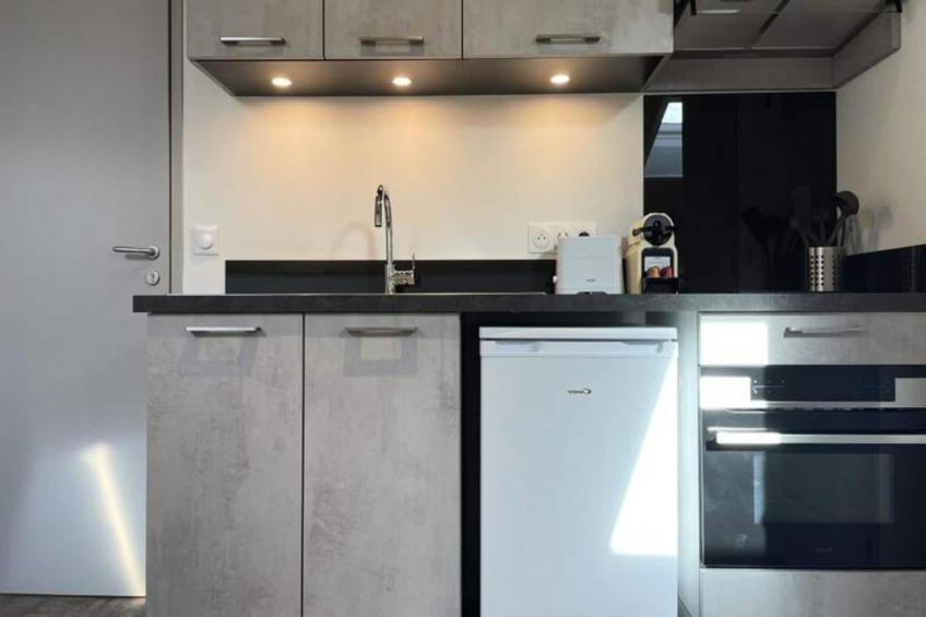 Appartement Rénové Avec Belle Pierre Et Climatisation Pour 2 Personnes - foto 8