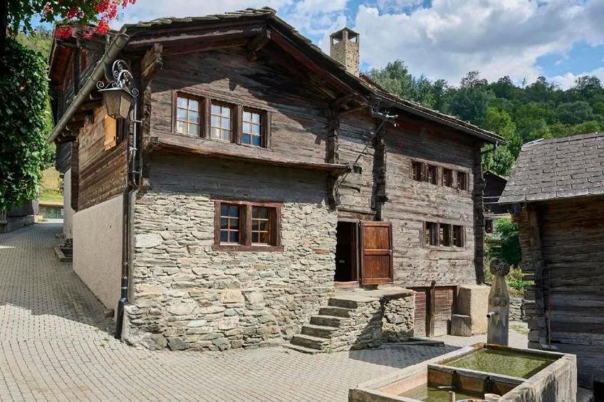 Casino Unterstalden-Stiftung Ferien im Baudenkmal