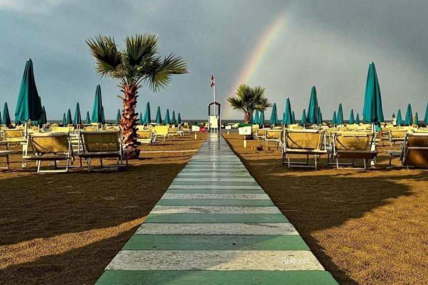 Flacher Strand und Zentrum, Privatparkplatz - foto 40