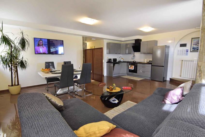 Holiday apartment for four people with dishwasher, air conditioning, parking space by the sea - BF-47W68 - foto 10