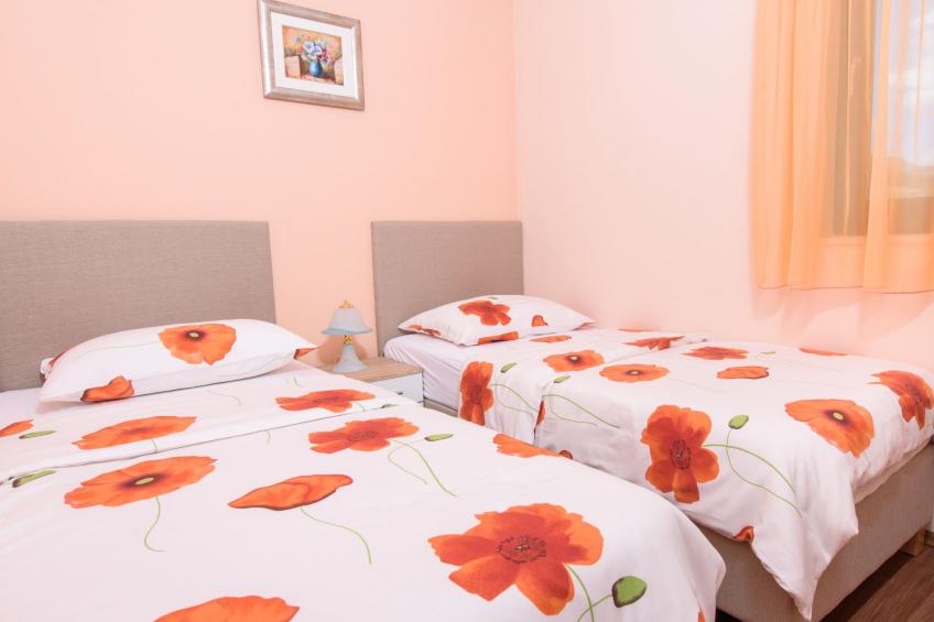 Gemütliches Häuschen mit großer Terrasse - foto 7