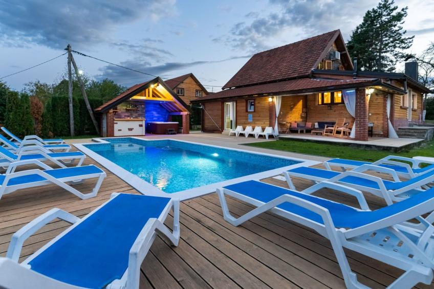 Mala vila Rebeka -großer SwimmingPool - foto 14