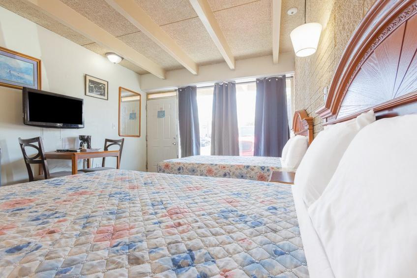 2 Queen Beds Non-Smoking - foto 8