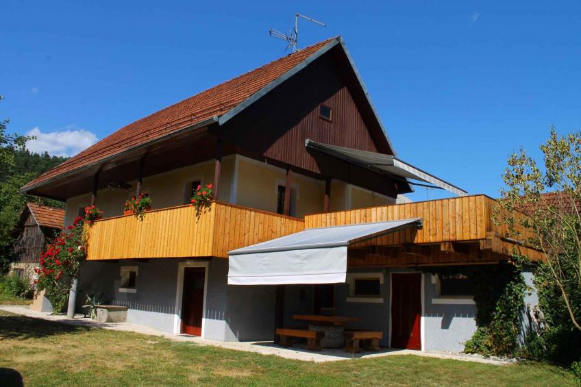 Holiday apartment in a vineyard cottage with two separate floors that can accommodate up to 10 people - BF-8RTWJ