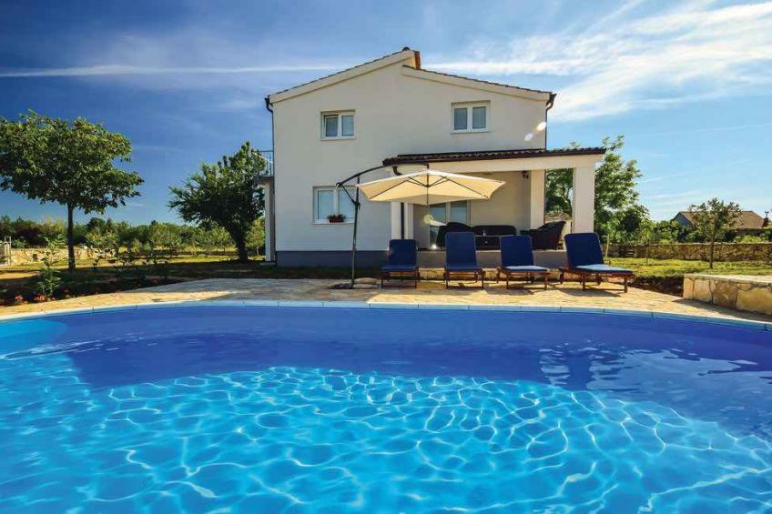 maison de vacances avec terrasse et 2 salles de bains - BF-46FM
