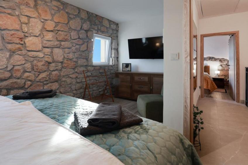 Ana’s Stone House Jurčić Kalić with the Pool - foto 2