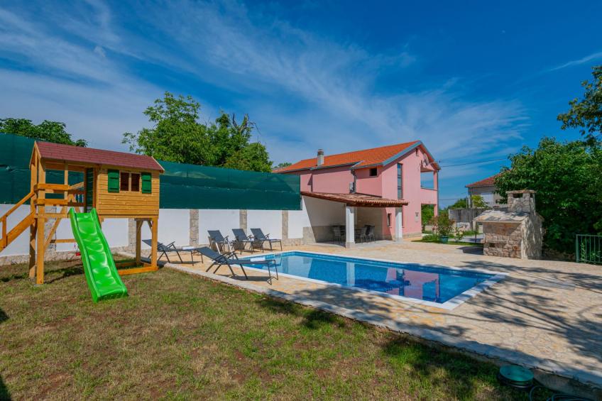 Haus in Grubine mit Außenpool - foto 3