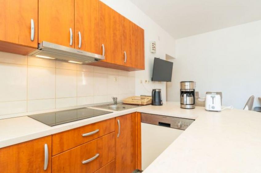 Beachfront Apartment house Hon with pool - foto 15